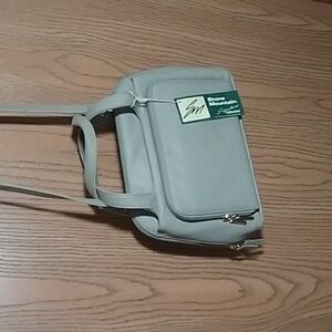 NWT Stone Mountain purse